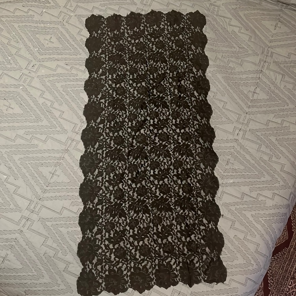 Black stretchy lace mantilla style scarf